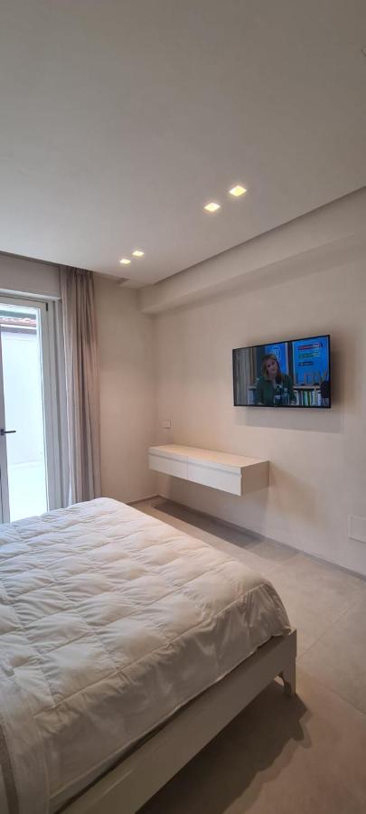 Lido Mare By Massi Apartment Lido di Camaiore Ngoại thất bức ảnh